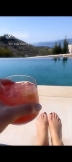 Lisa Snowdon feet photo thumbnail