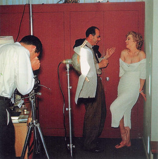 Marilyn Monroe feet photo thumbnail