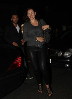 Kelly Brook feet photo thumbnail