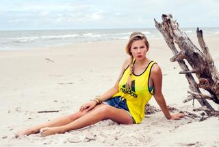 Marta Wierzbicka feet photo thumbnail