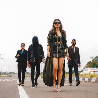 Mouni Roy feet photo thumbnail