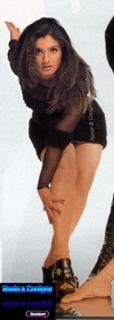 Raveena Tandon feet photo thumbnail