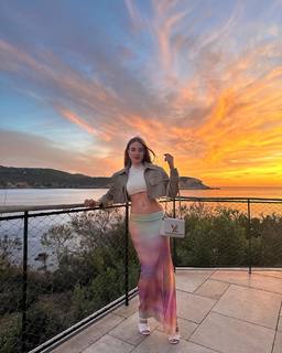 Xenia Tchoumitcheva feet photo thumbnail