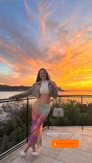 Xenia Tchoumitcheva feet photo thumbnail