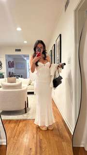 Natalie Noel Mariduena feet photo thumbnail
