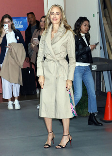 Kim Raver feet photo thumbnail