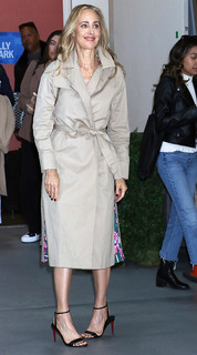 Kim Raver feet photo thumbnail