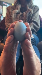 Kyle Unfug feet photo thumbnail