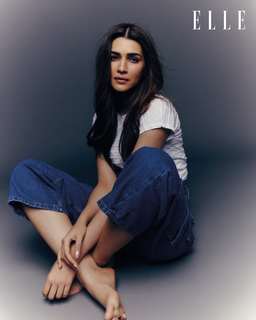 Kriti Sanon feet photo thumbnail