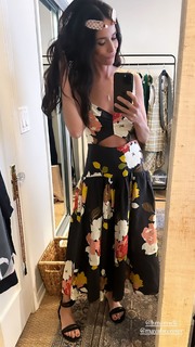 Abigail Spencer feet photo thumbnail