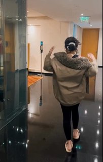 Haifa Wehbe feet photo thumbnail
