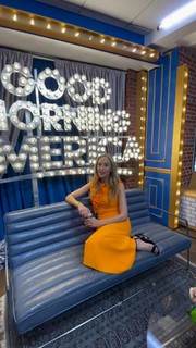 Kim Raver feet photo thumbnail