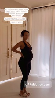 Draya Michele feet photo thumbnail