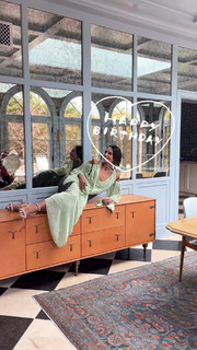Jordana Brewster feet photo thumbnail