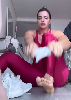 Kelly Key feet photo thumbnail