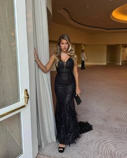 Kara Del Toro feet photo thumbnail
