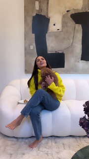 Olivia Culpo feet photo thumbnail
