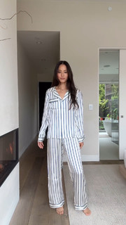 Jamie Chung feet photo thumbnail