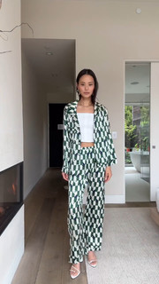Jamie Chung feet photo thumbnail
