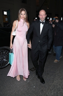 Rosie Huntington-Whiteley feet photo thumbnail