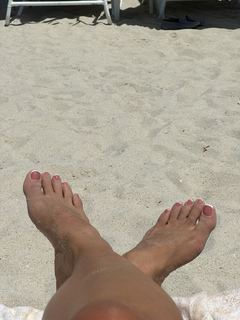 Julieanna Marie Goddard feet photo thumbnail