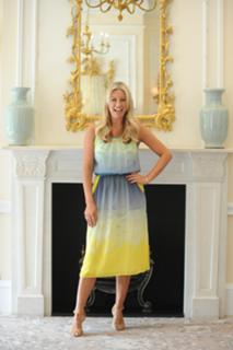 Denise Van Outen feet photo thumbnail