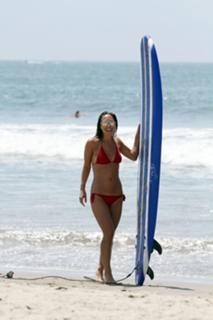 Myleene Klass feet photo thumbnail