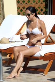Myleene Klass feet photo thumbnail