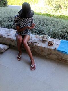 Caterina Balivo feet photo thumbnail