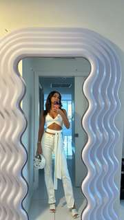 Chantel Jeffries feet photo thumbnail