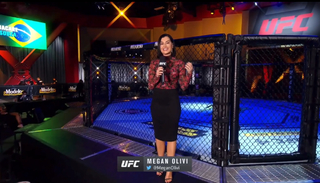 Megan Olivi feet photo thumbnail