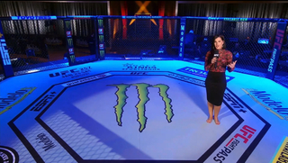 Megan Olivi feet photo thumbnail