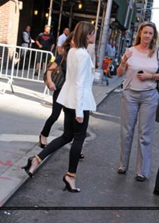 Emma Watson feet photo thumbnail