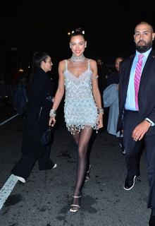Irina Shayk feet photo thumbnail