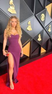 Jena Frumes feet photo thumbnail