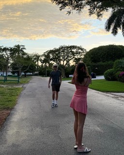 Millie Bobby Brown feet photo thumbnail