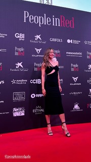 Anna Lewandowska feet photo thumbnail