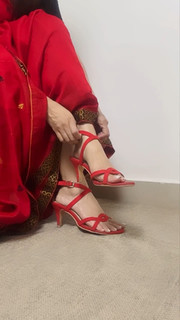 Poonam Yadav feet photo thumbnail