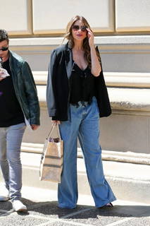 Sofía Vergara feet photo thumbnail