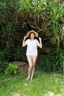 Ai Shinozaki feet photo thumbnail