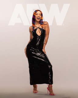 Sasha Banks feet photo thumbnail