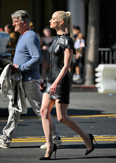 Anya Taylor-Joy feet photo thumbnail