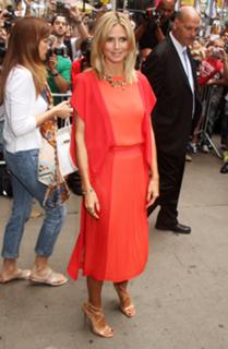 Heidi Klum feet photo thumbnail