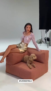 Millie Bobby Brown feet photo thumbnail