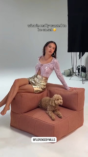 Millie Bobby Brown feet photo thumbnail