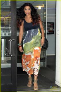Jordin Sparks feet photo thumbnail