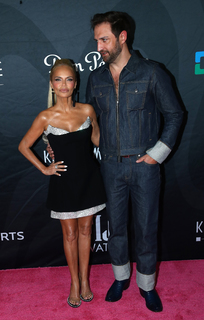 Kristin Chenoweth feet photo 5