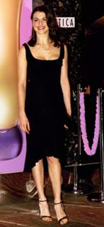 Rachel Weisz feet photo thumbnail