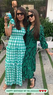 Trisha Krishnan feet photo thumbnail