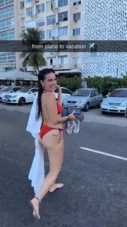 Natalie Noel Mariduena feet photo thumbnail